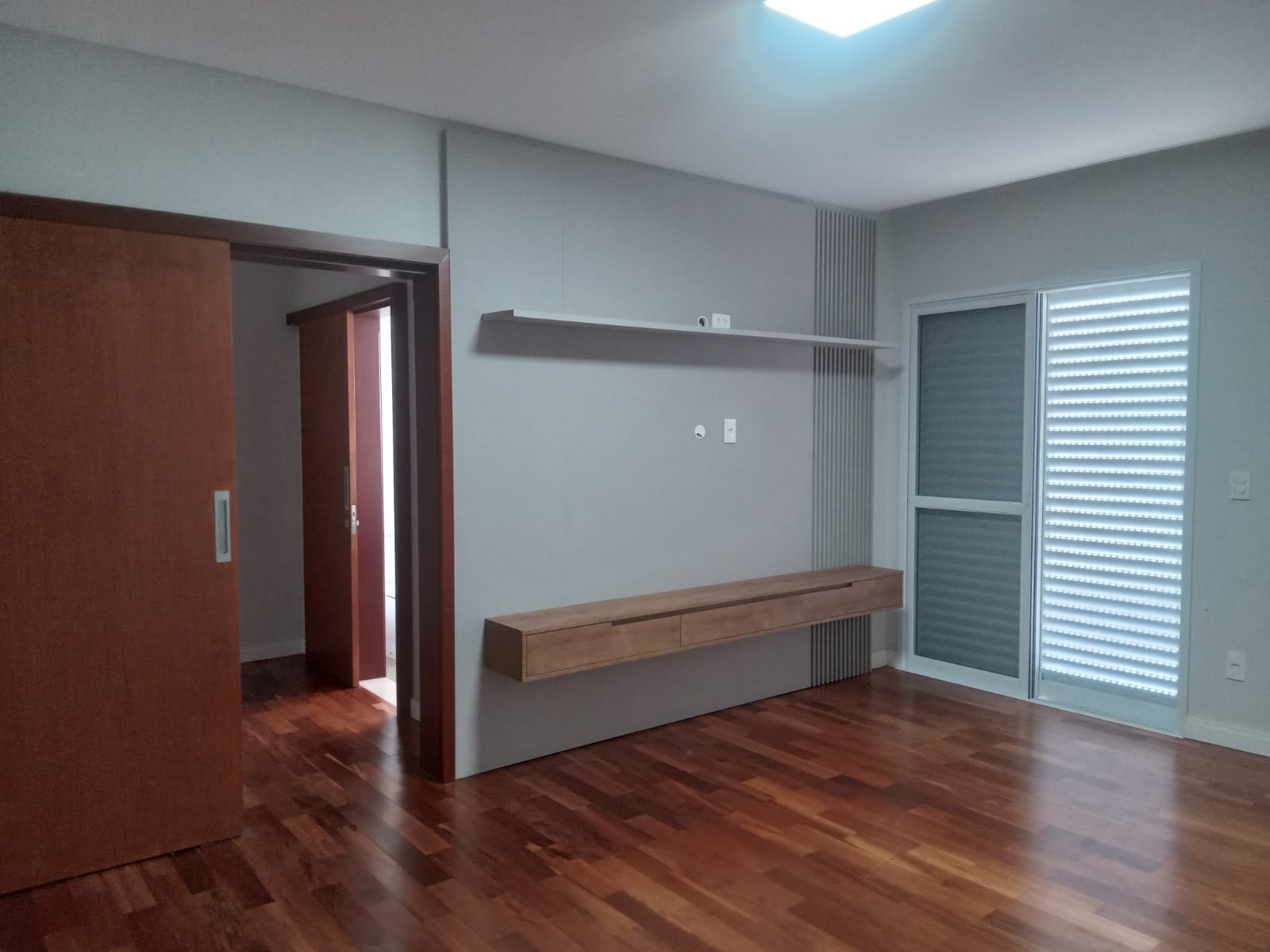 Residência Moderna no Condomínio Montreal — foto 19