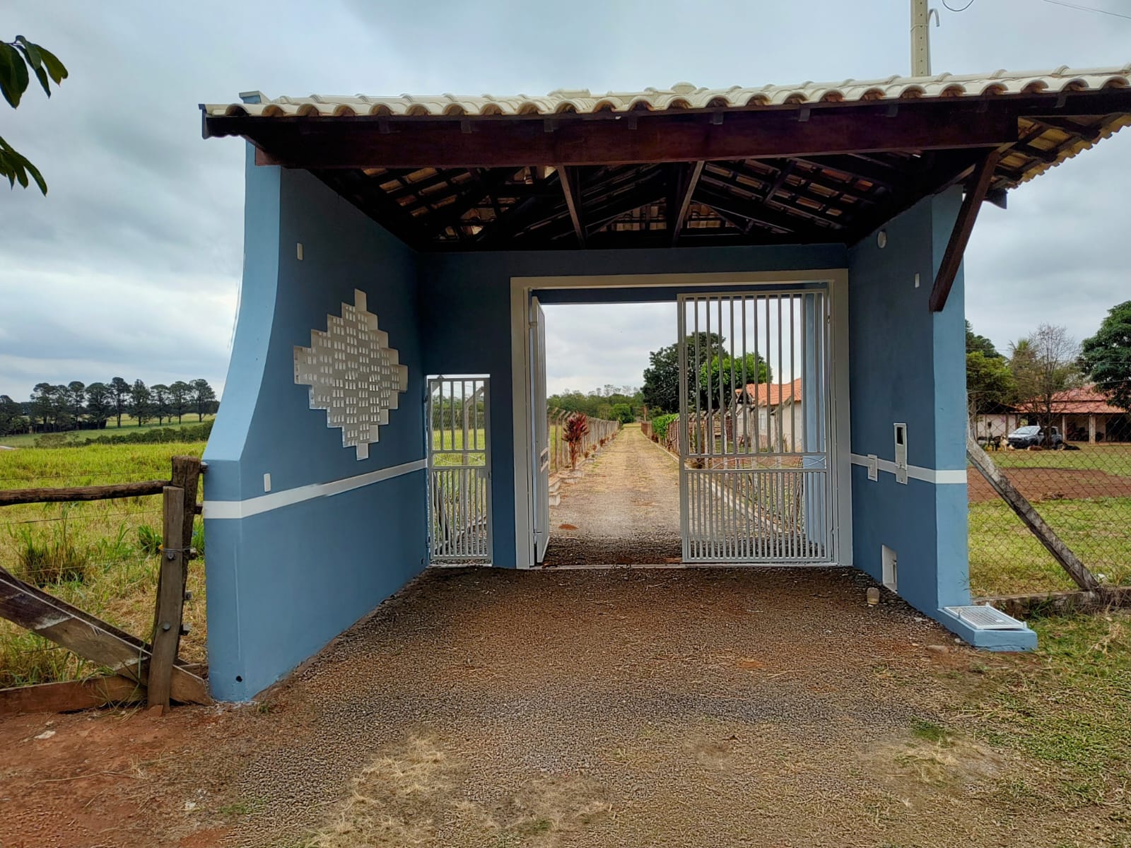 Chácara com Pasto e Suíte — 24.000 m² — foto 20
